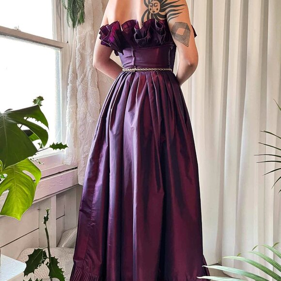 80s Victor Costa Sugarplum Gown | Modern size S |  PRICE FIRM!!! - Picture 3 of 5